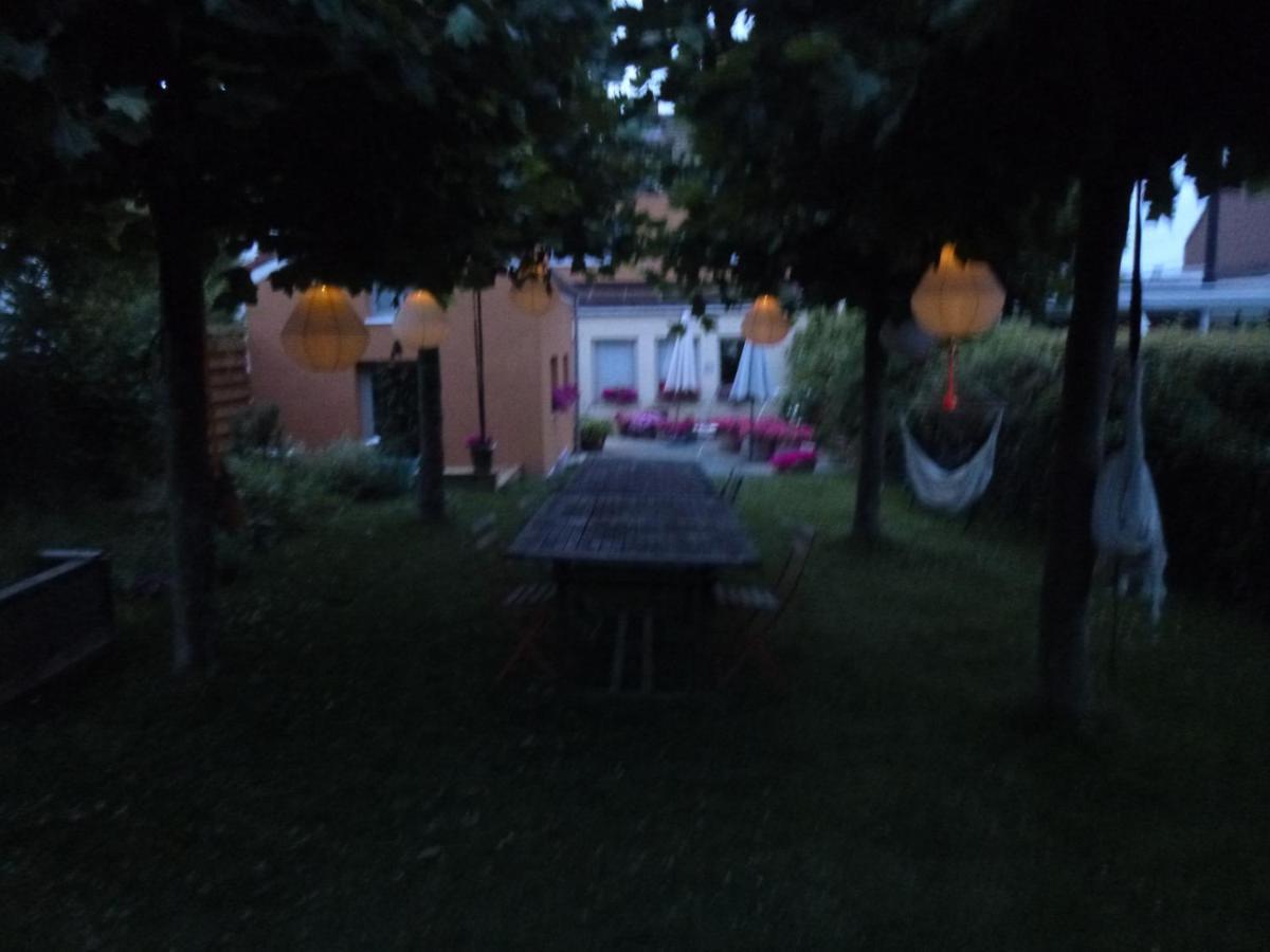 Beatrice'S Gardens Bed & Breakfast Нивел Екстериор снимка